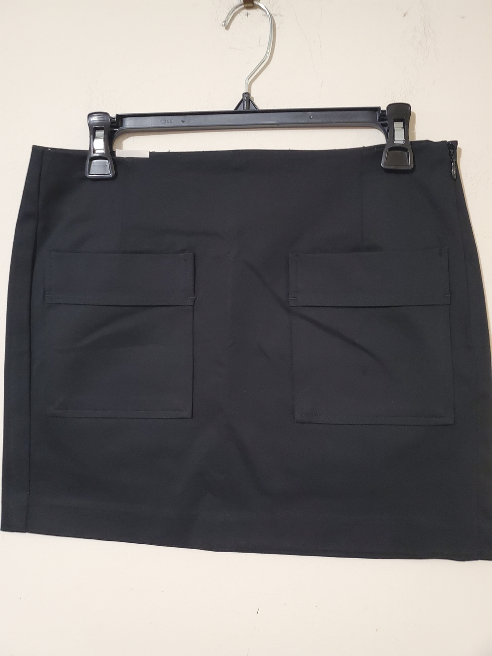 GAP Black Mini Skirt with Front Patch Pockets